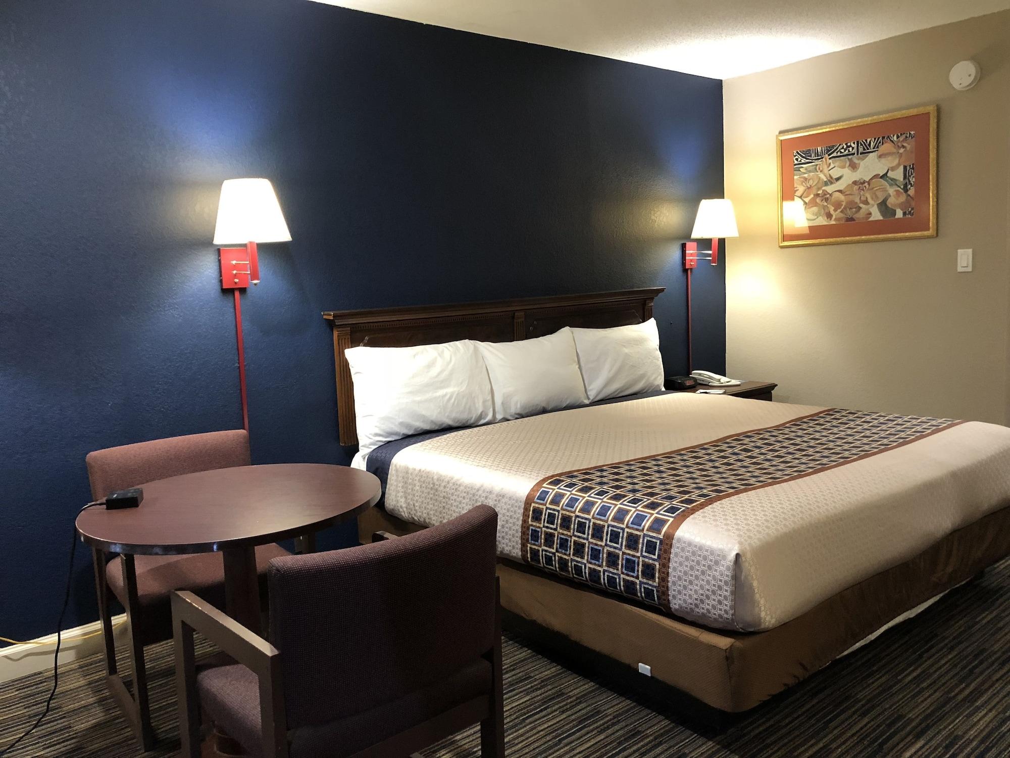 ทราเวลลอดจ์ บาย วินด์แฮม วิลเลียมส์เบิร์ก โคโลเนียล แอเรีย Hotel ภายนอก รูปภาพ